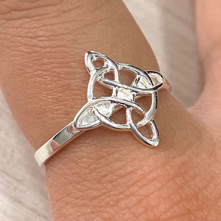 Anillos